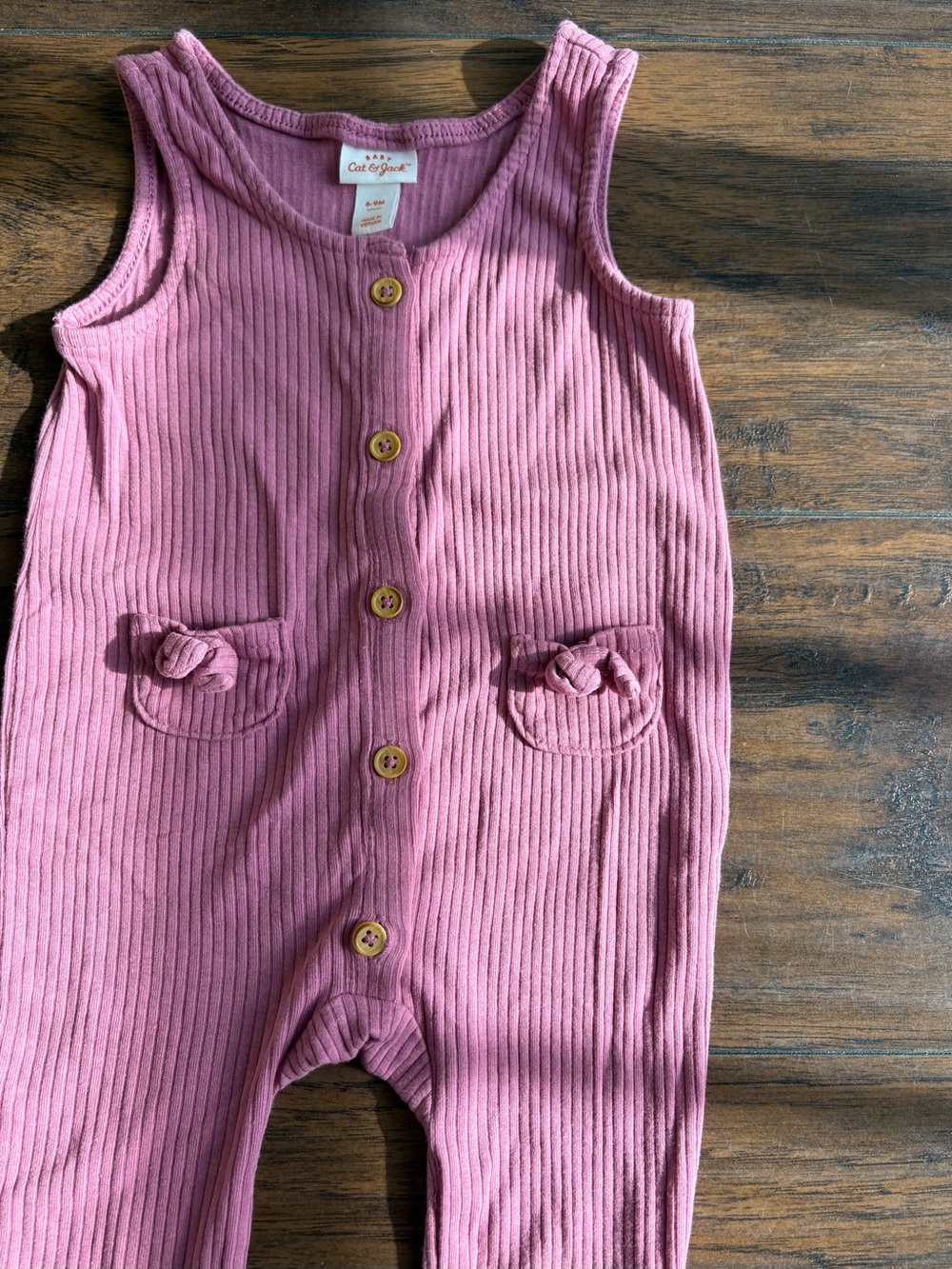 Cat & Jack Pink Ribbed Button Romper 6–9